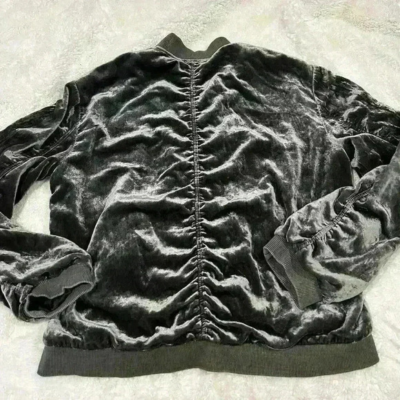 Free People Ruched Plush Velvet‎ Bomber Jacket Medium Gray Draped Zip Front - Picture 6 of 7